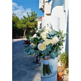 Λαμπάδες Γάμου Στολισμένες με ευκάλυπτο και λευκά τριαντάφυλλα - ΚΩΔ.:XZ-2607-L