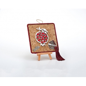 Γούρι από φελλό με ασημί-κόκκινο ρόδι και καβαλέτο 11cm - ΚΩΔ:EG19196-AD
