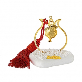 Γούρι βότσαλο με δύο μεταλλικά χρυσά ρόδια και κόκκινη φούντα - ΚΩΔ:EG22132-AD